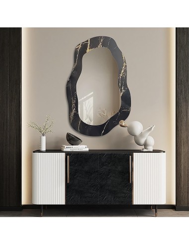 Szabálytalan tükör fekete-arany márványon – MARBLE NOCTO