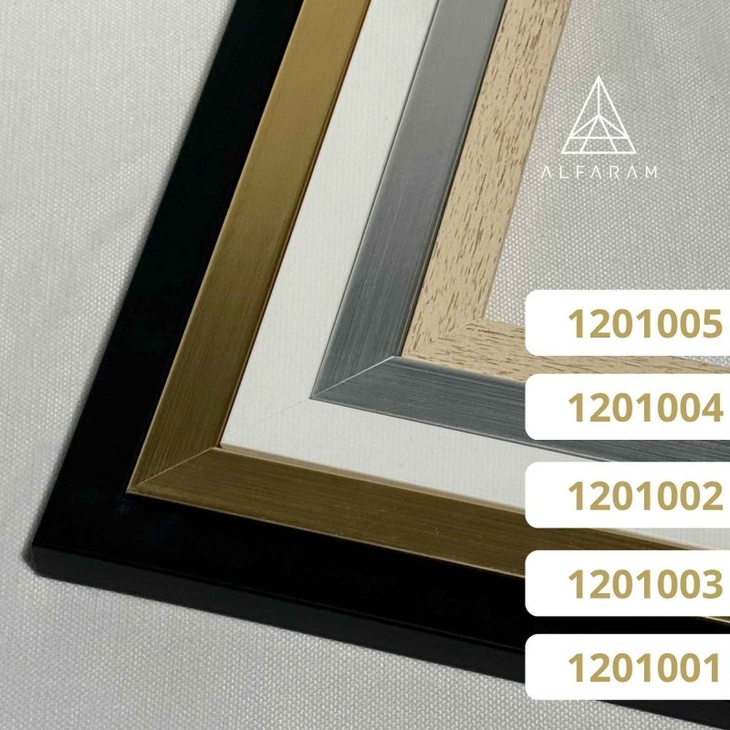 Téglalap alakú tükör minimalista fekete keretben - 1201