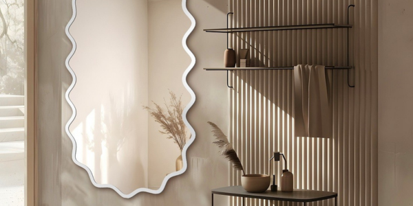 Tükörrel kombinált lamellák — sláger a belsőépítészetben